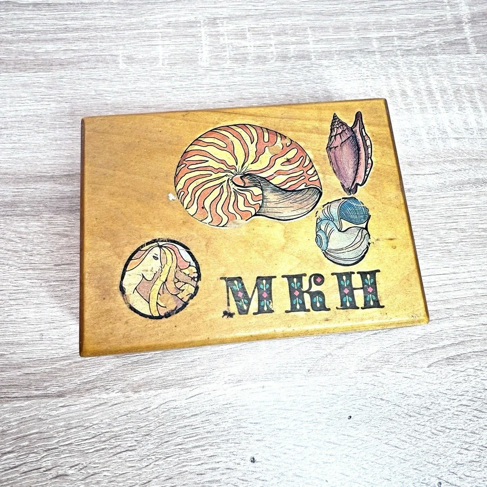 Vintage Wood Jewelry Box Nautilus Shell Hinged Trinket Coastal Sea Life Décor‎